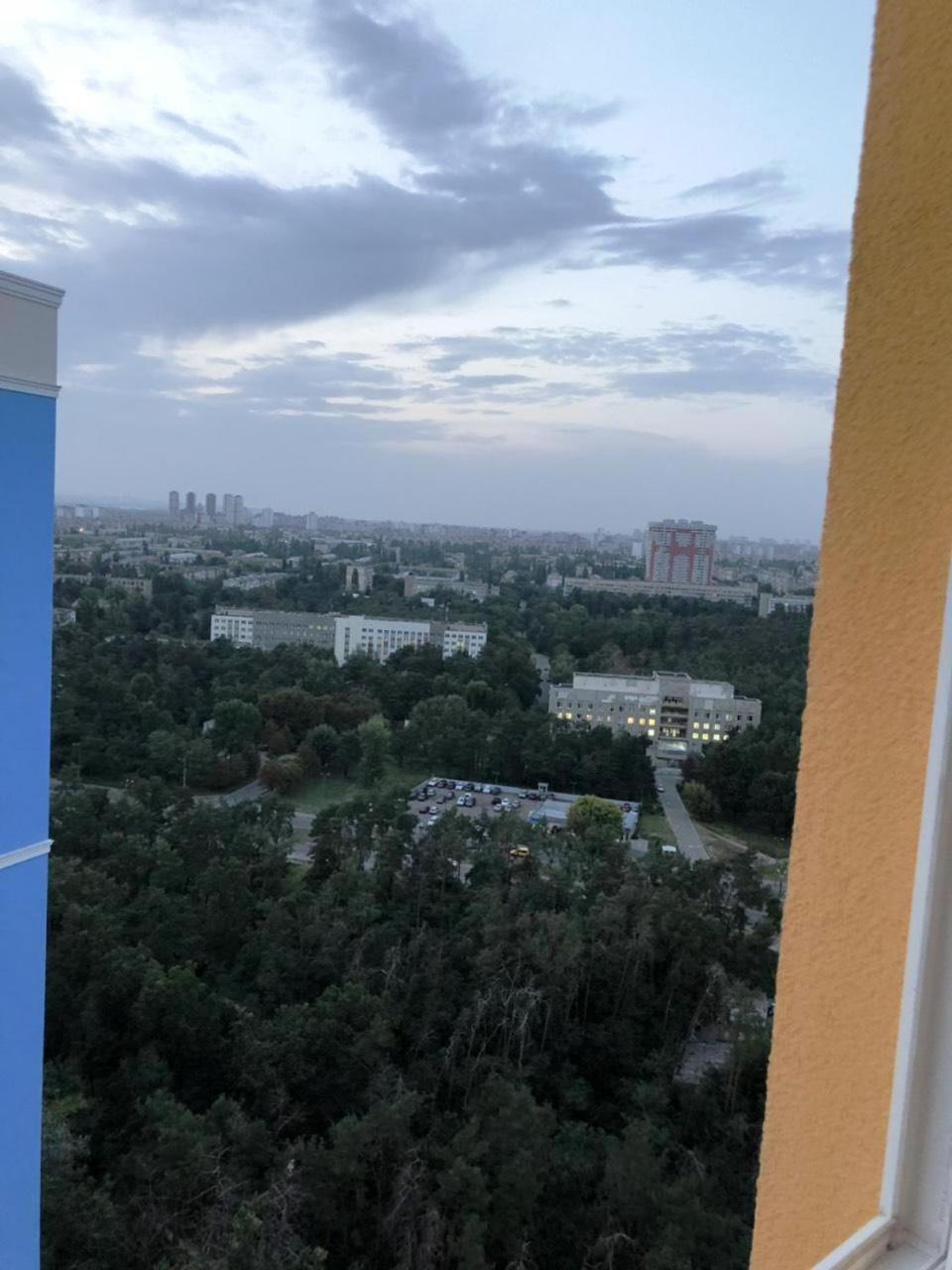 Апартаменты Квартира Парковые озера Киев Экстерьер фото